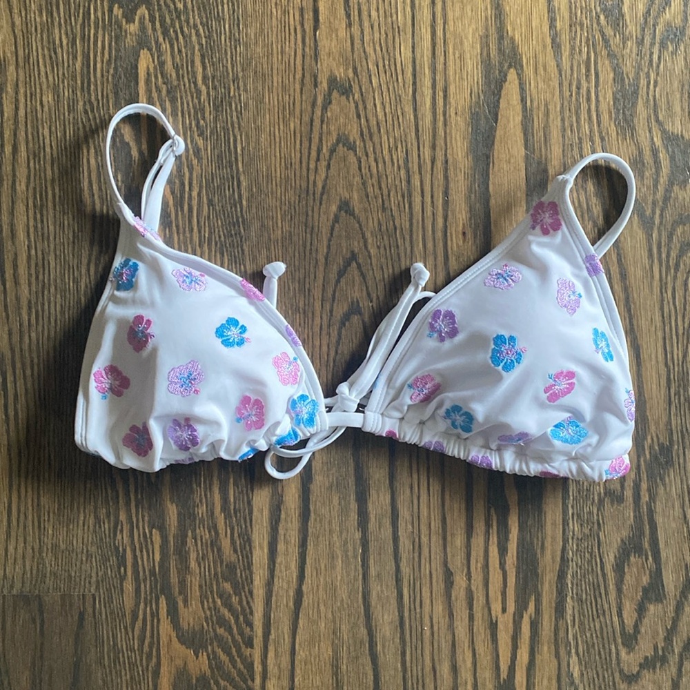 Embroideried Floral Bikini Top